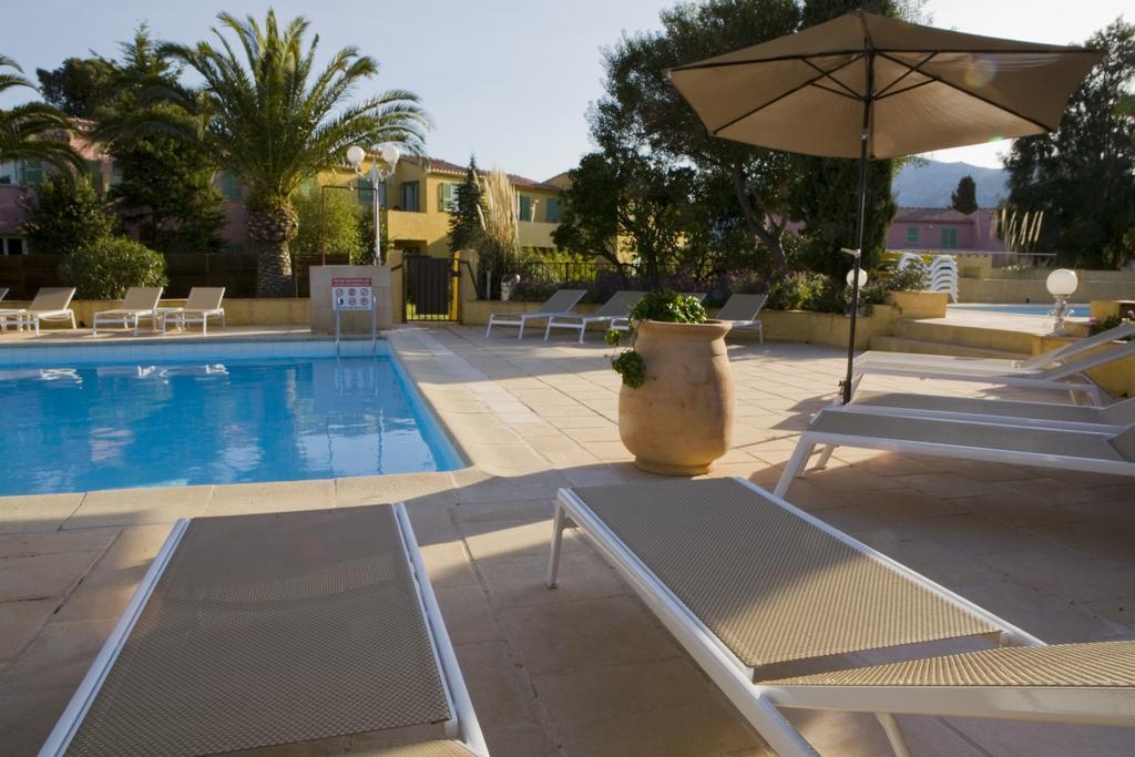 Hotel Cesario Calvi  Exterior photo